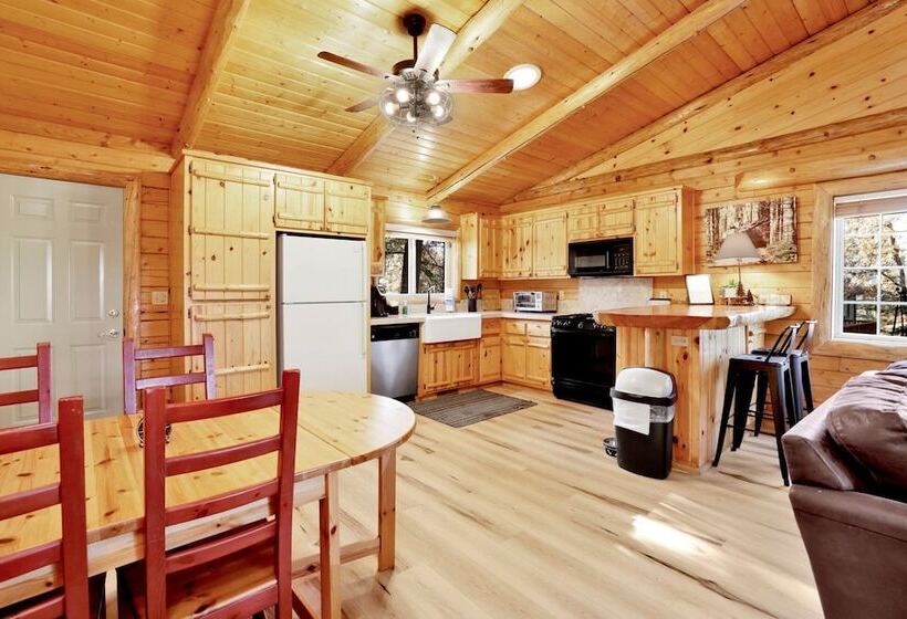 Crescenta Pines Log Cabin #2346