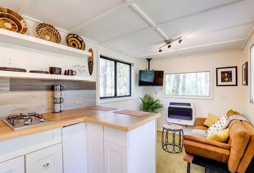 Hike On Site: Georgia Tiny Home On Farm Retreat
