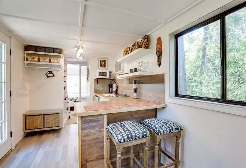 Hike On Site: Georgia Tiny Home On Farm Retreat