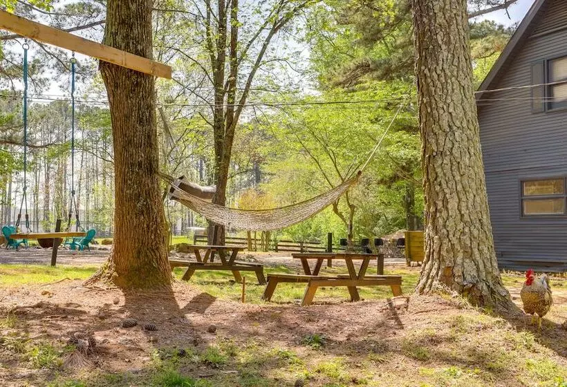 Hike On Site: Georgia Tiny Home On Farm Retreat