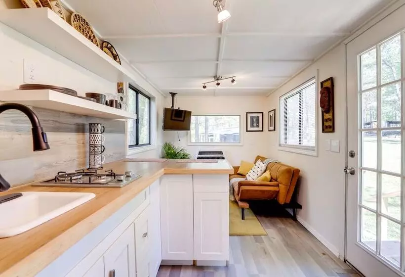 Hike On Site: Georgia Tiny Home On Farm Retreat