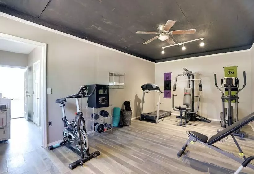 Hike On Site: Georgia Tiny Home On Farm Retreat