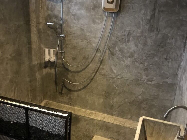 Hotel Baan Nokhook Resort