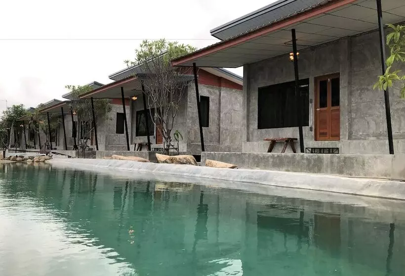 ホテル Baan Nokhook Resort
