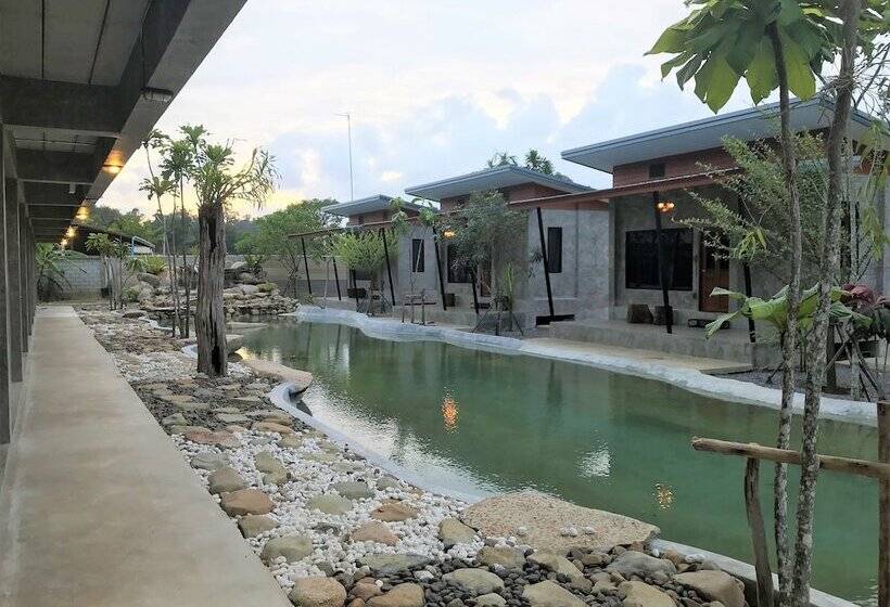 Hotel Baan Nokhook Resort