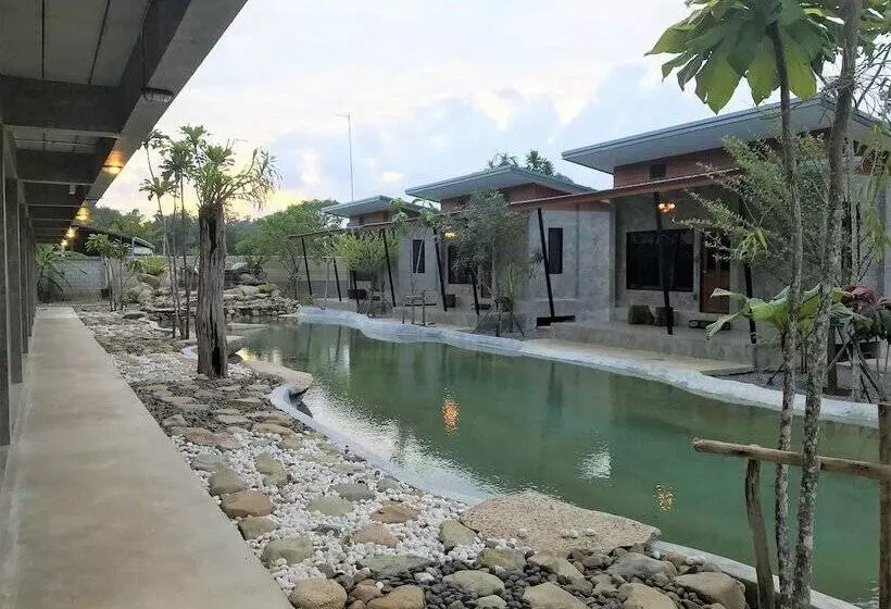 ホテル Baan Nokhook Resort