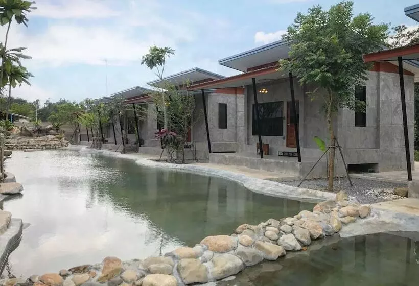 ホテル Baan Nokhook Resort
