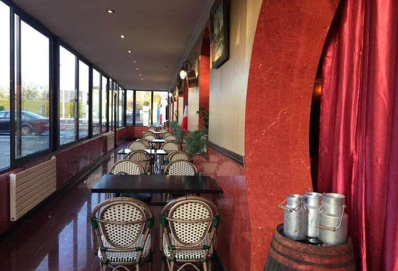 酒店 Le Chef Des Champs