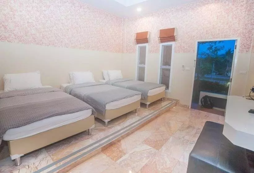 ホテル My Resort Phitsanulok
