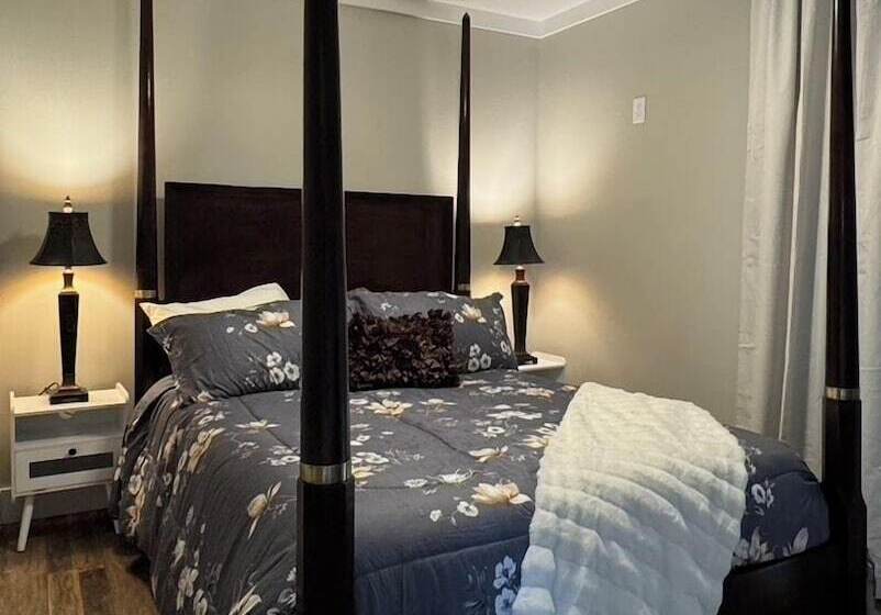 Inn Between The Lakes