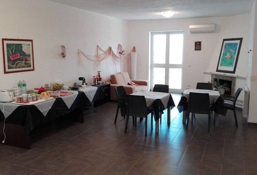 La Nave Sul Mare Di Taormina B&b