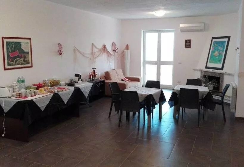 La Nave Sul Mare Di Taormina B&b