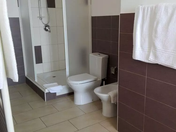 La Nave Sul Mare Di Taormina B&b