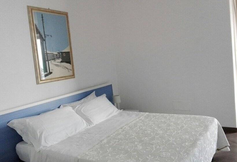 La Nave Sul Mare Di Taormina B&b