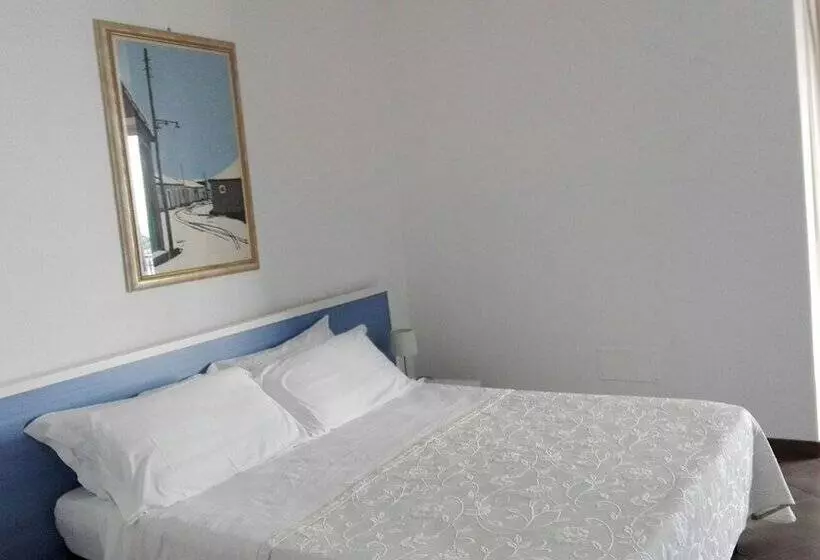 La Nave Sul Mare Di Taormina B&b