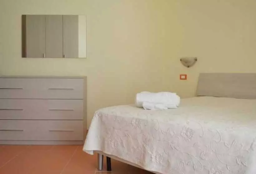 La Nave Sul Mare Di Taormina B&b