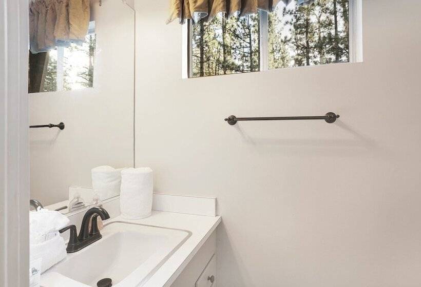 Mountain Pines Cottage #2349