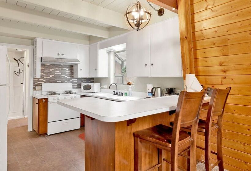 Mountain Pines Cottage #2349