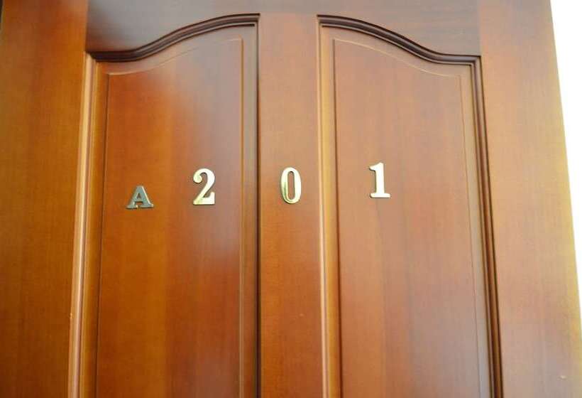 پانسیون Star House 101