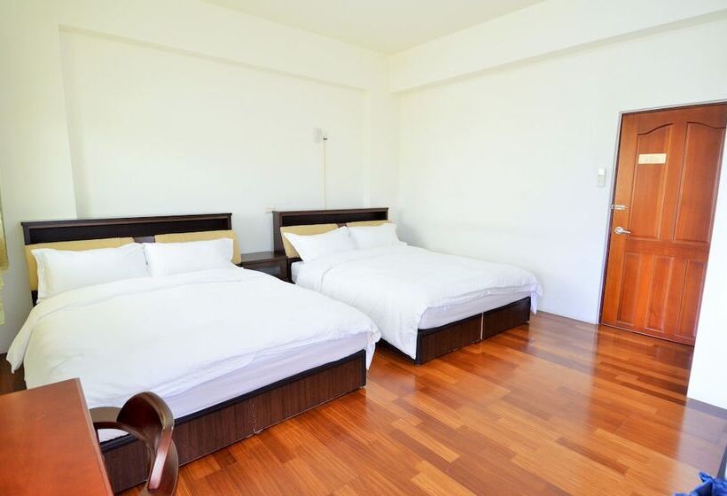 پانسیون Star House 101