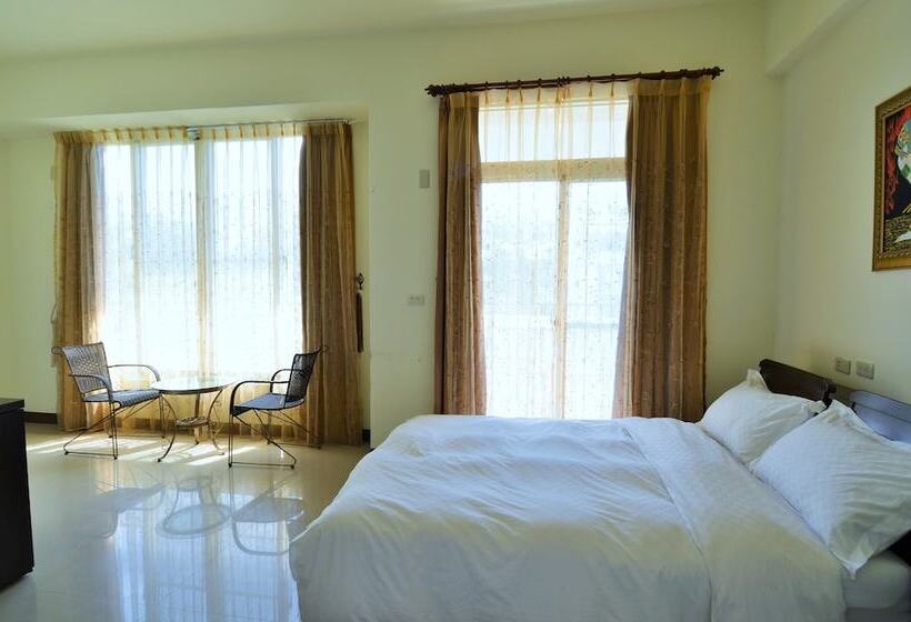 پانسیون Star House 101