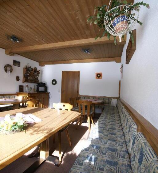 민박 Haus Oblasser