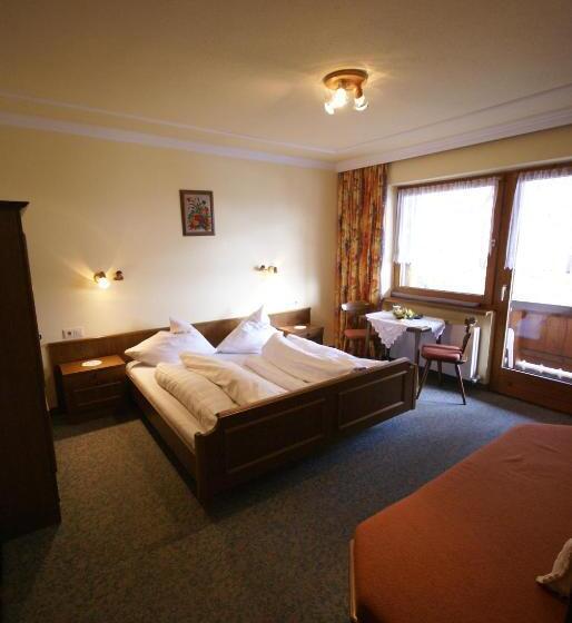 민박 Haus Oblasser