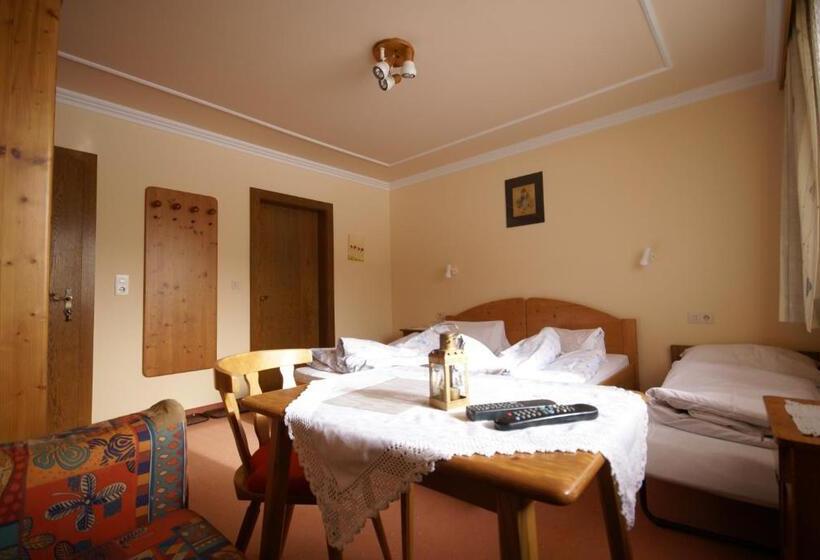 민박 Haus Oblasser