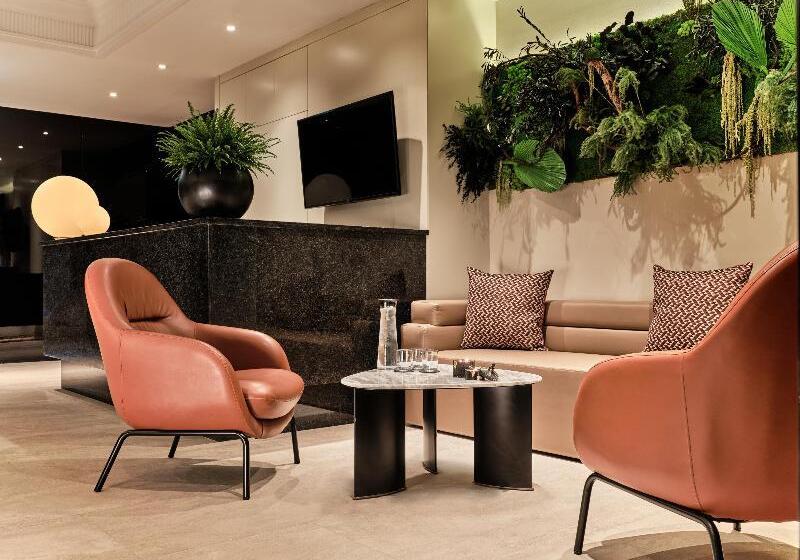 هتل Crowne Plaza Tashkent By Ihg