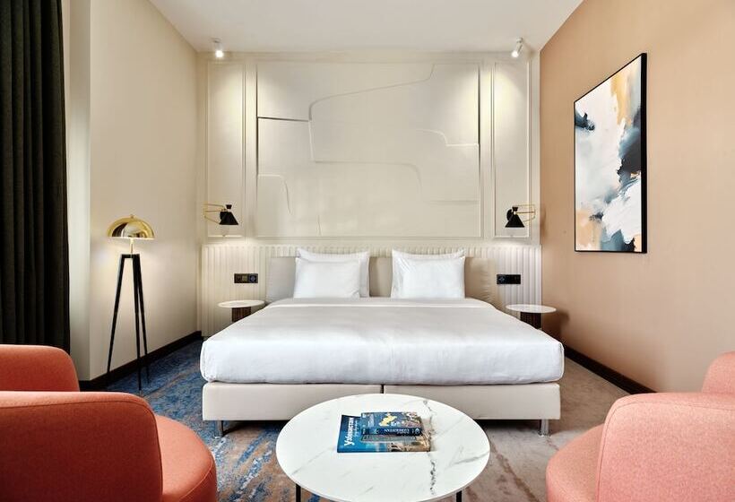 هتل Crowne Plaza Tashkent By Ihg