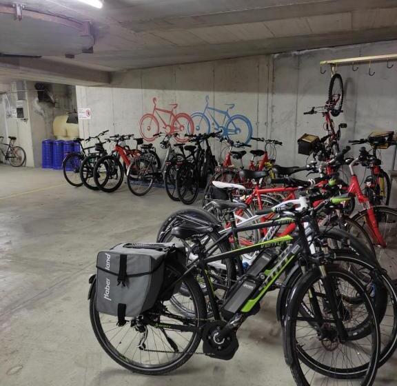 Отель Garni Zum Hirschen