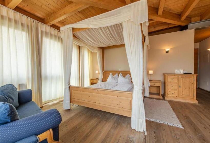 Отель Garni Zum Hirschen