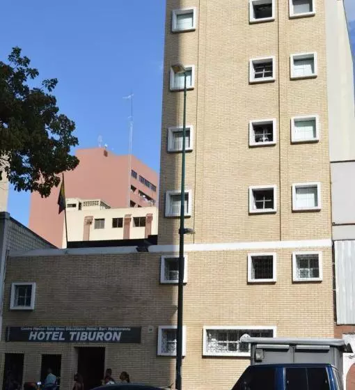 هتل Tiburon