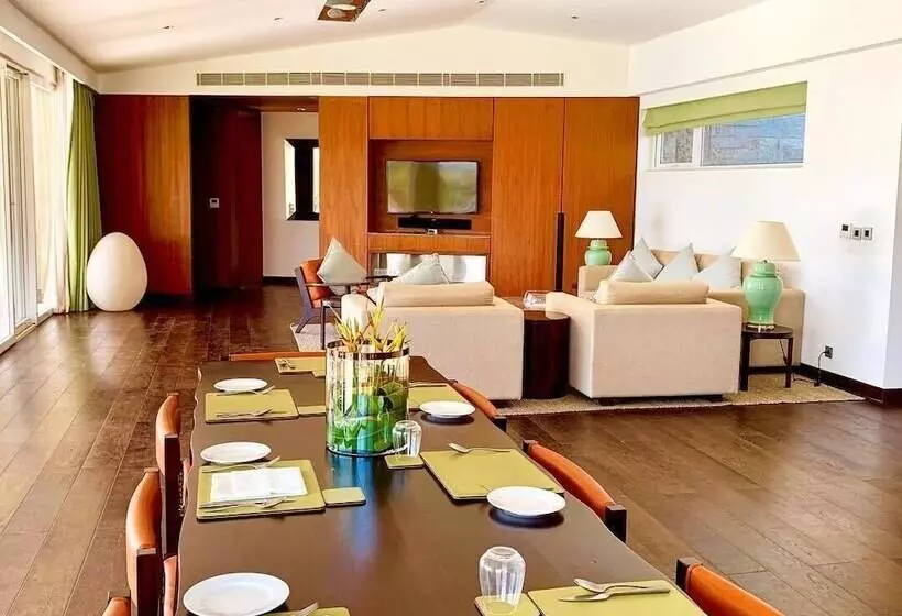 Lomakeskus Dharana At Shillim A Luxury Wellness Retreat