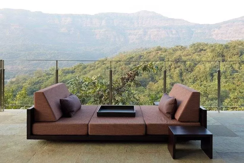 Lomakeskus Dharana At Shillim A Luxury Wellness Retreat