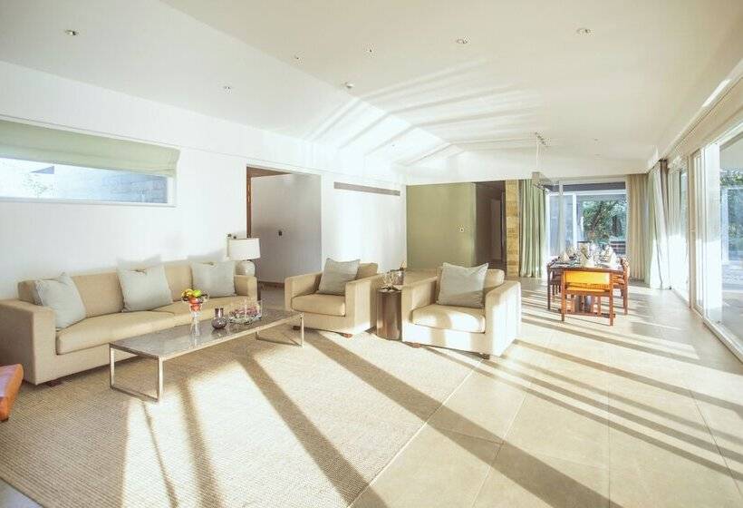 Курорт Dharana At Shillim A Luxury Wellness Retreat