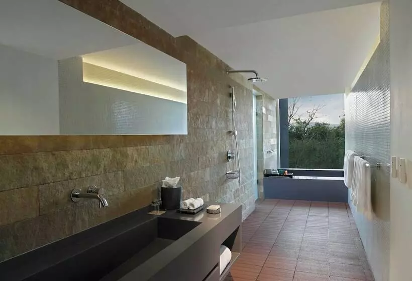 Lomakeskus Dharana At Shillim A Luxury Wellness Retreat