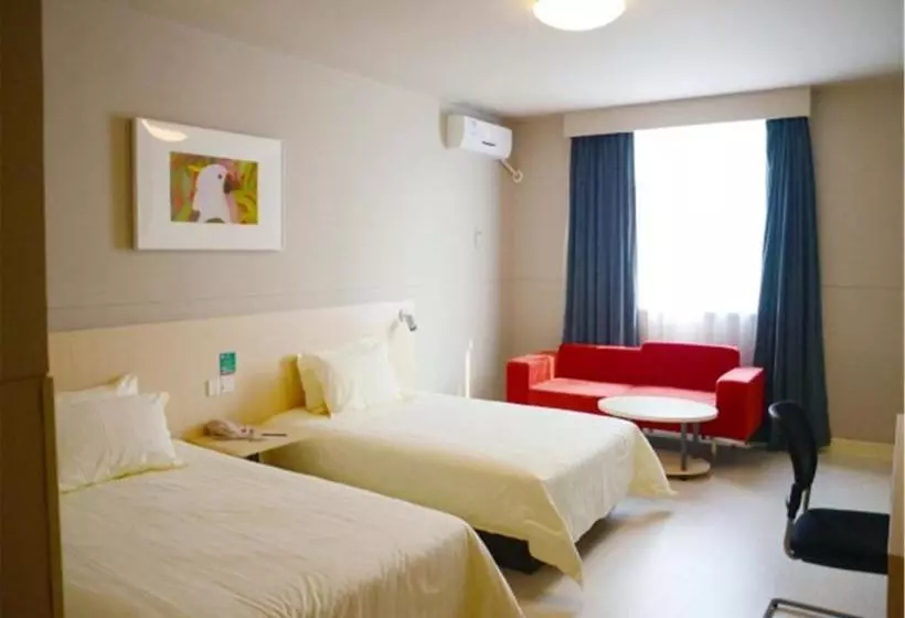 Hotelli Jinjiang Inn Quanzhou Transportation Center Station