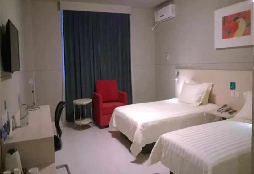 Hotelli Jinjiang Inn Quanzhou Transportation Center Station