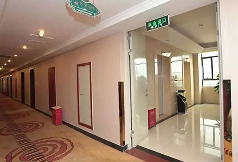 Vienna Hotel Shaoguan Wujiang Kuangshan Park