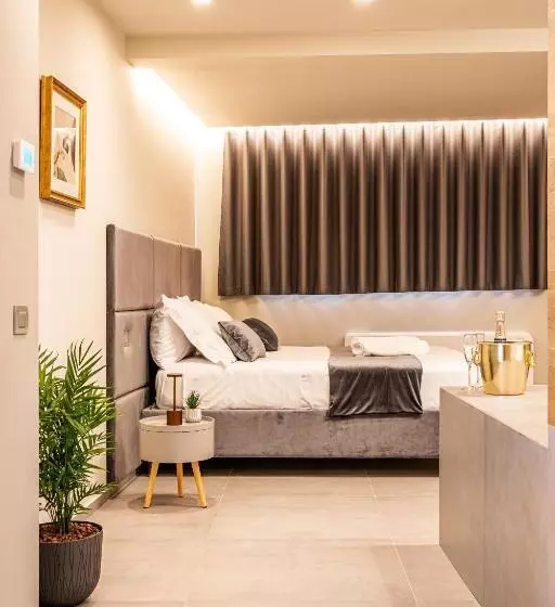 Aamiaismajoitus (B&B) Cinquanta Sfumature Luxury Suites