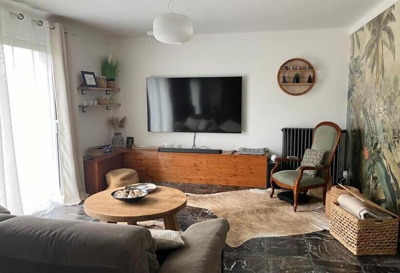 Bed and Breakfast La Pause Cadurcienne, Table Et Chambre D Hôtes