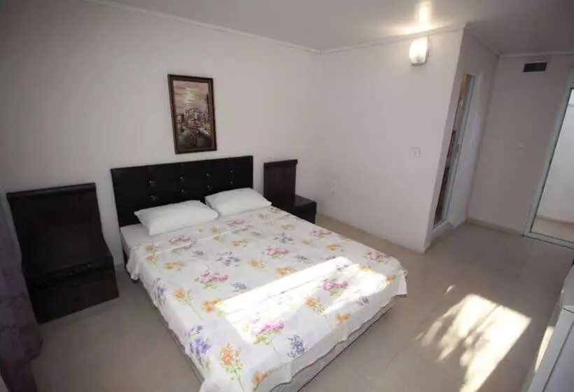 Avşa Güneş Otel