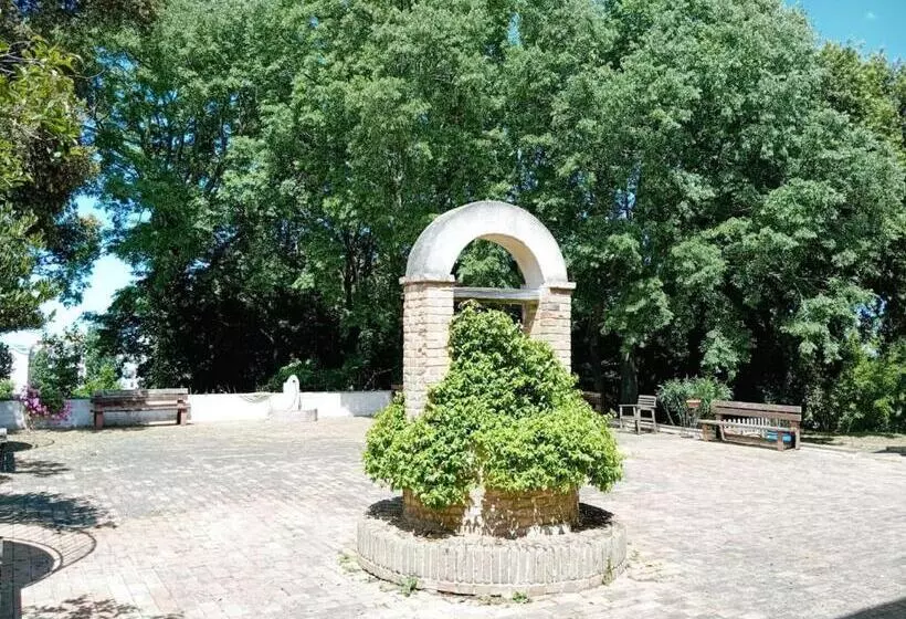Hotelli Casa Famiglia Di Nazareth