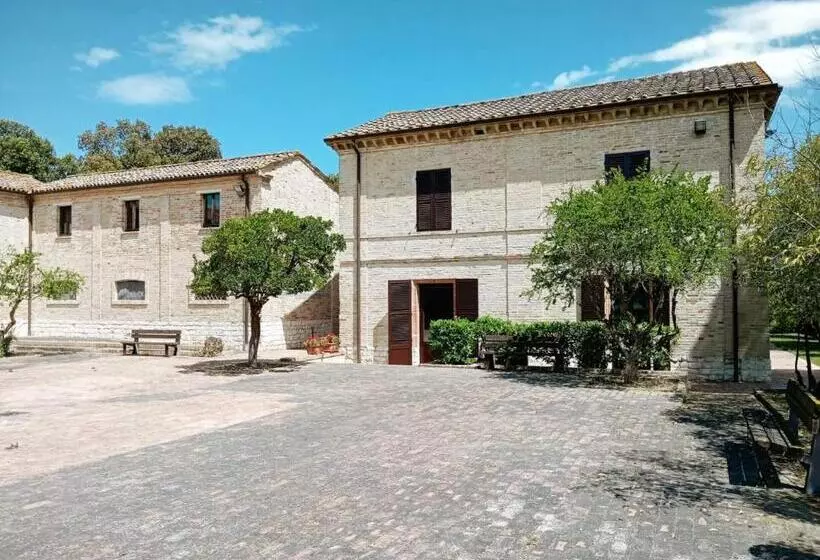 Hotelli Casa Famiglia Di Nazareth