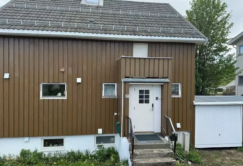 Retkeilymaja Lun Home