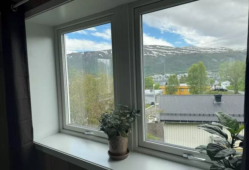 Retkeilymaja Lun Home