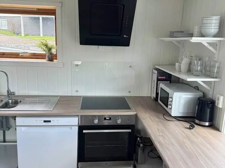 Retkeilymaja Lun Home