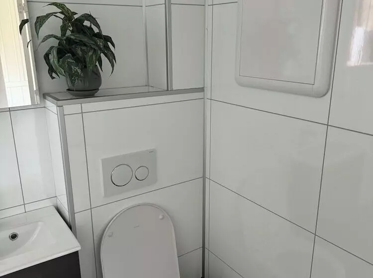 Retkeilymaja Lun Home