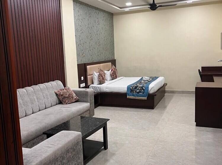 Hotel Jodha The Great, Kuberpur, Agra